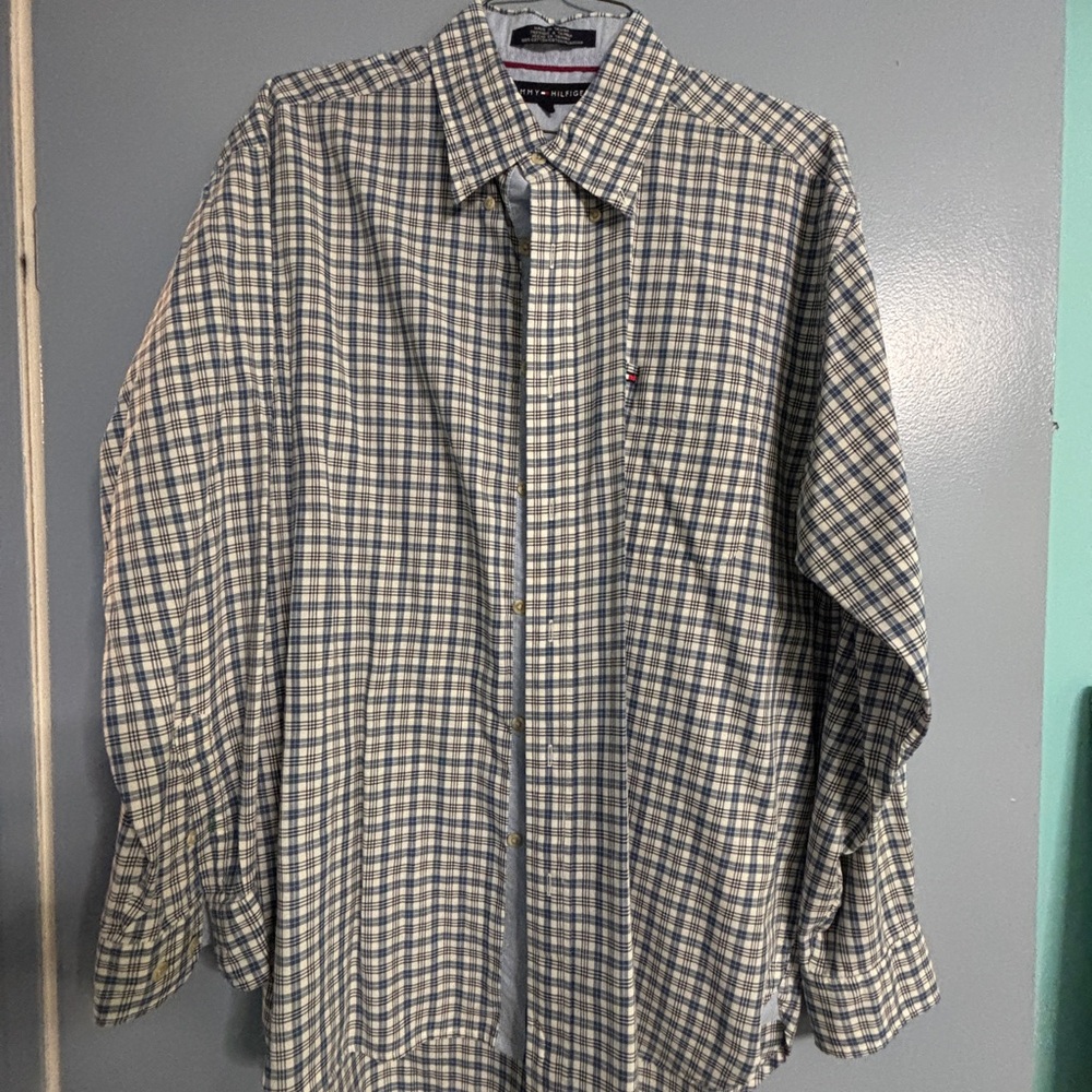 Tommy Hilfiger Men's Checkered Shirt - Blue and Cream